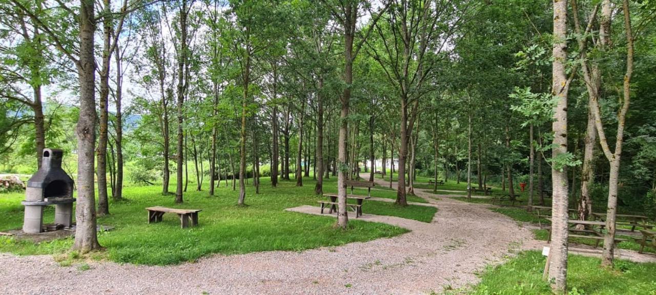 Camping Le Pre Cathare ลาเวอลาเนต์ ภายนอก รูปภาพ